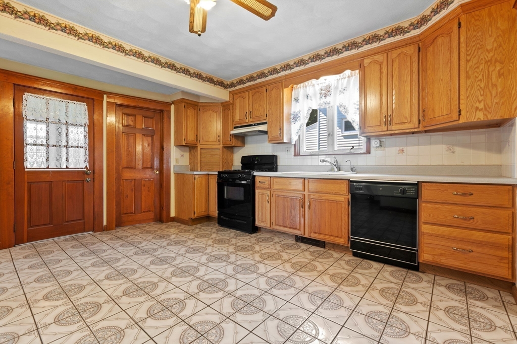 6 Englewood Road Peabody, MA 01960 - Photo 21 of 32 Gallery Image 21