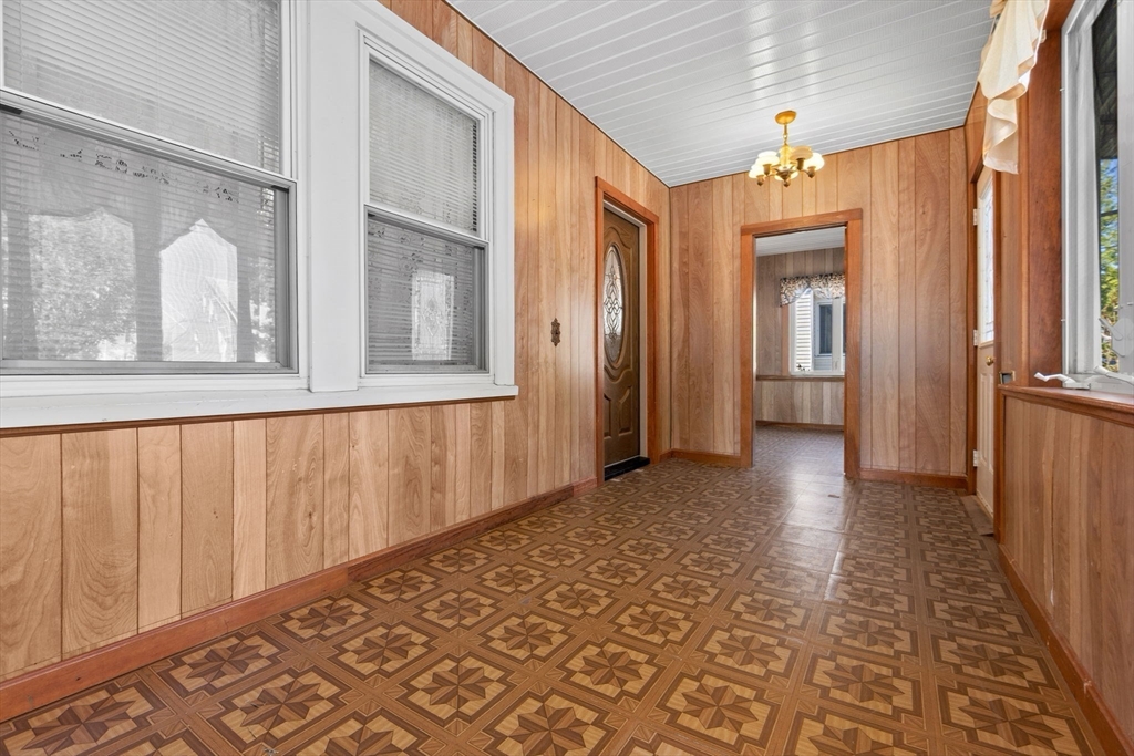 6 Englewood Road Peabody, MA 01960 - Photo 8 of 32 Gallery Image 8