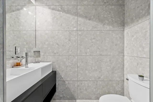 $40,000 | 280 Northeast 156th Street, Miami, FL 33162