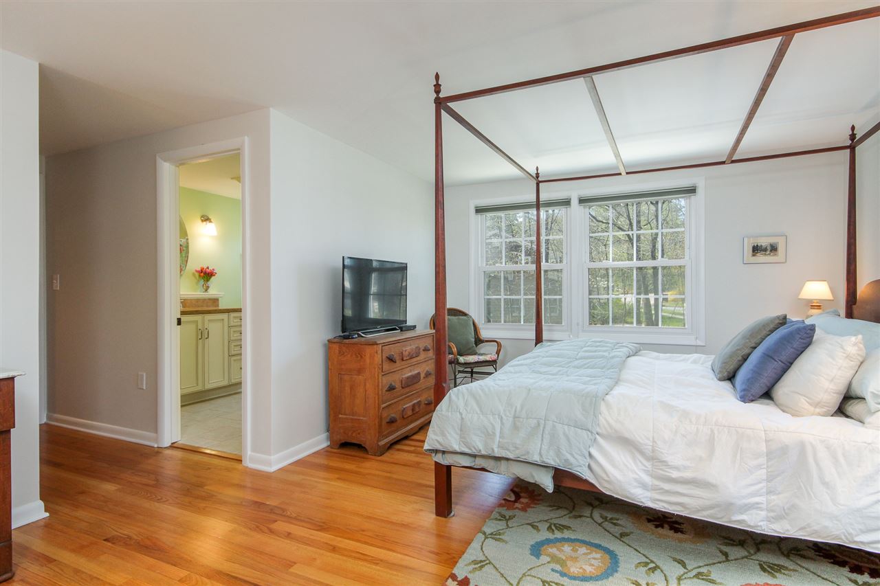 150 South Cove Road Burlington, VT 05401 - Photo 15 of 39 Gallery Image 15