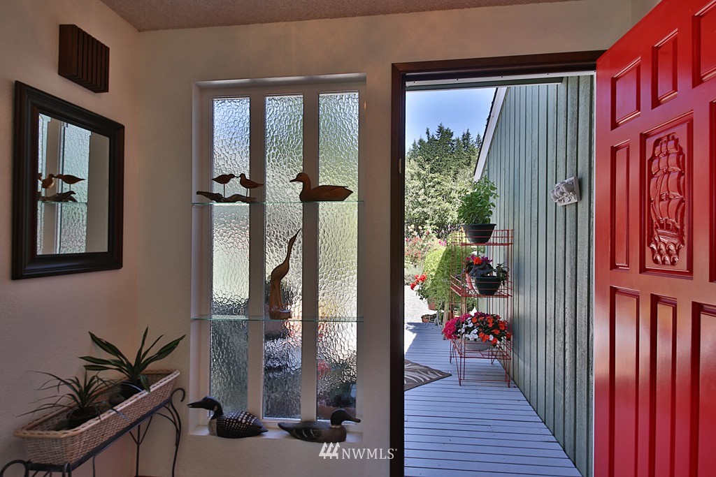 8220 Nob Road Clinton, WA 98236 - Photo 22 of 25 Gallery Image 22