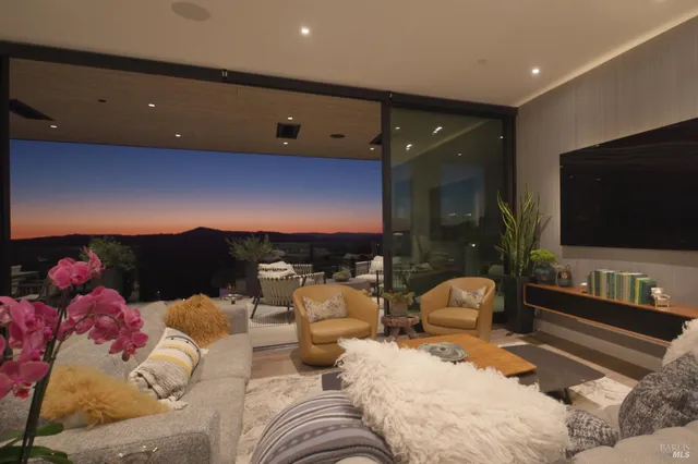 $7,500,000 | 12305 Manzanita Lane, Glen Ellen, CA 95442