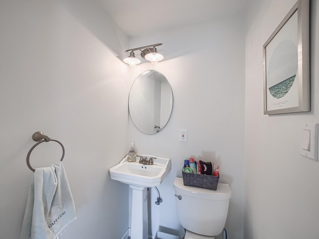10 Bay State Road Quincy, MA 02171 - Photo 10 of 19 Gallery Image 10