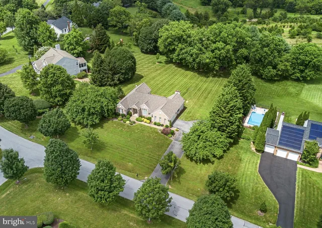 $829,000 | 16020 Fields End Court, Woodbine, MD 21797