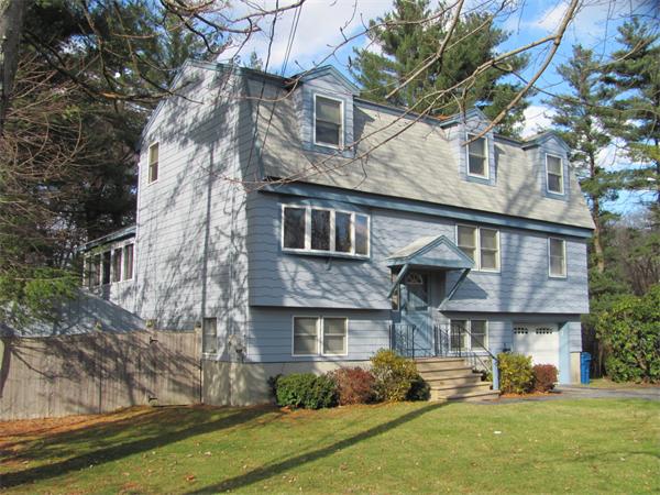 8 Charme Road Billerica, MA 01821 - Photo 2 of 17
