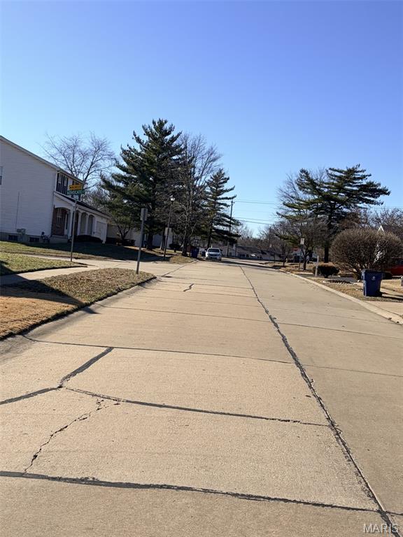 3823 Salvation Road Florissant, MO 63034 - Photo 2 of 2