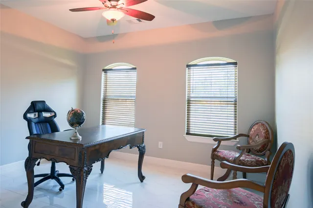 $669,000 | 320 Dahlia Road, Huntsville, TX 77320