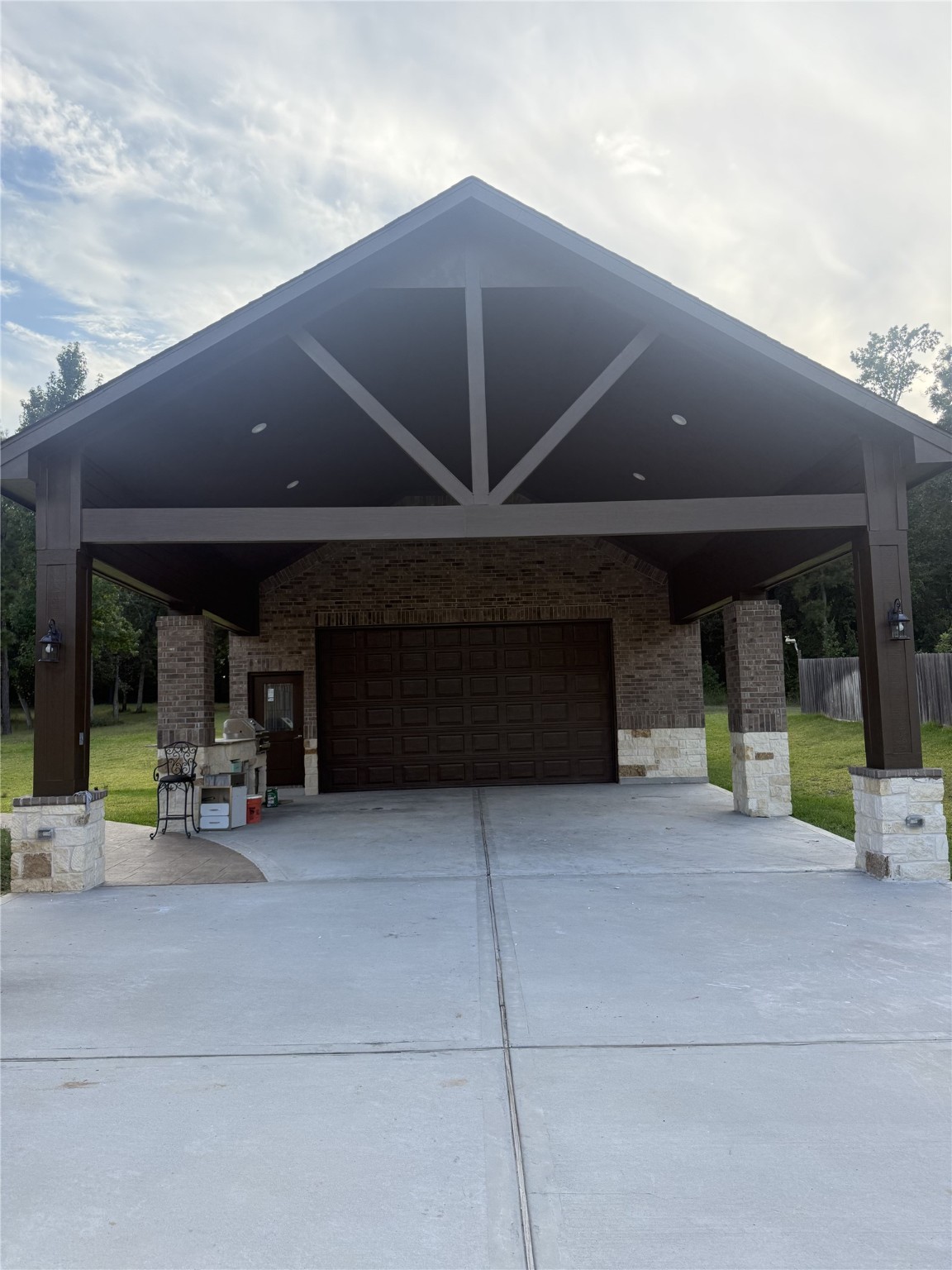 320 Dahlia Road Huntsville, TX 77320 - Photo 50 of 50 Completed garage