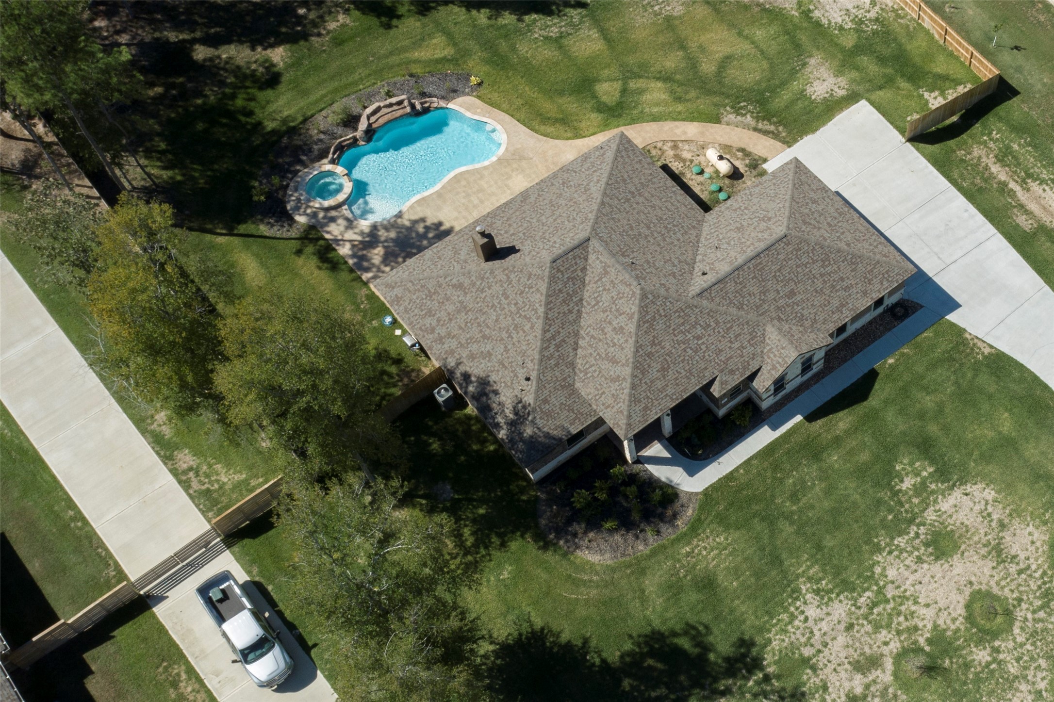 320 Dahlia Road Huntsville, TX 77320 - Photo 5 of 50 Close overhead shot