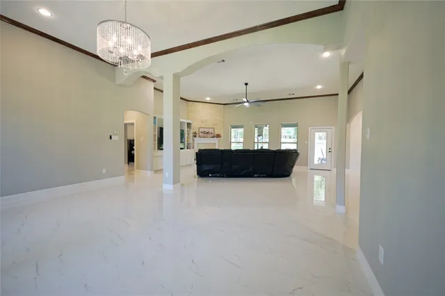 $669,000 | 320 Dahlia Road, Huntsville, TX 77320