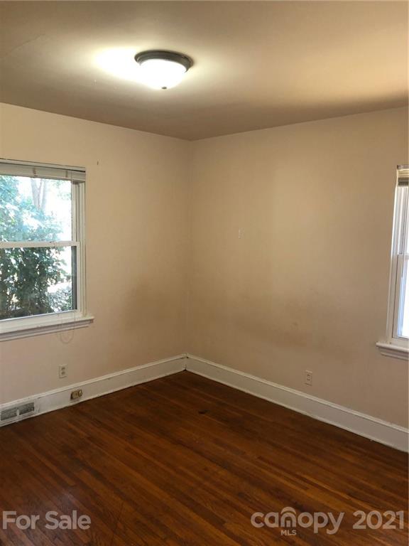 4220 Walker Road Charlotte, NC 28211 - Photo 14 of 15 Gallery Image 14