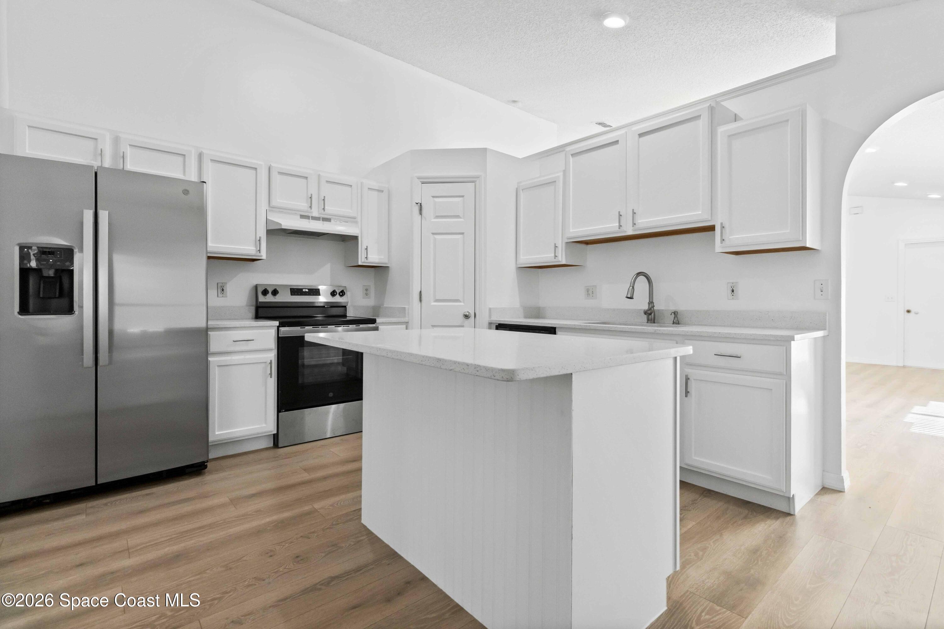 2126 Redwood Circle Palm Bay, FL 32905 - Photo 23 of 31 023
