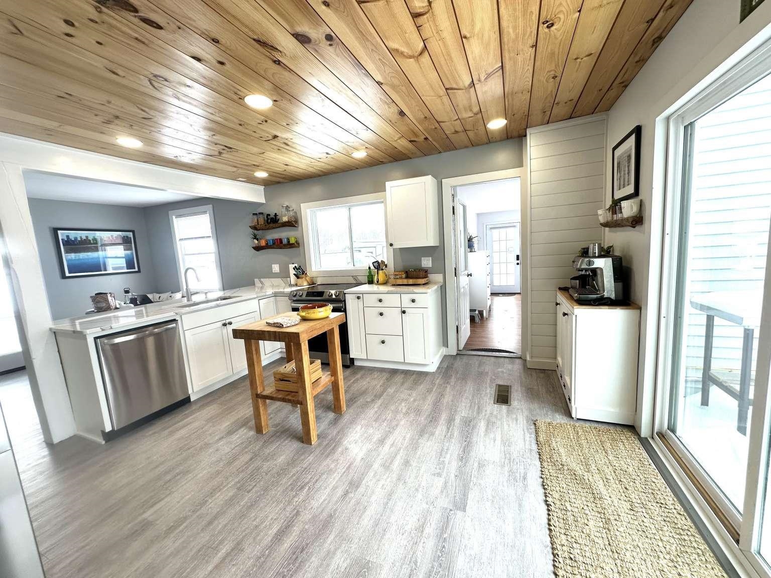 253 Airport Road Lyndon, VT 05851 - Photo 4 of 29 Gallery Image 4
