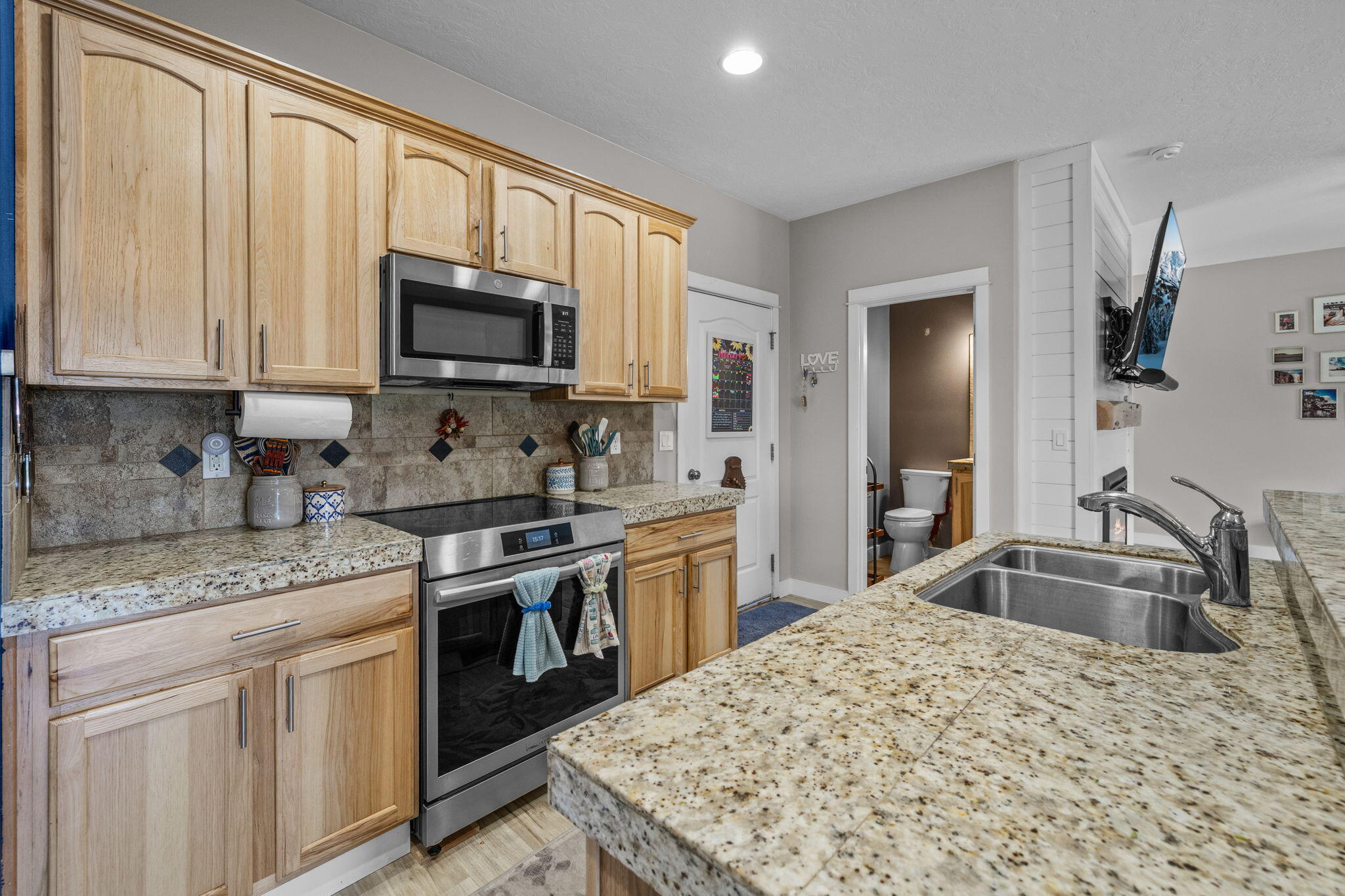 21336 Oconnor Way Bend, OR 97701 - Photo 12 of 29 2026_05_15_21336_oconner_way-18