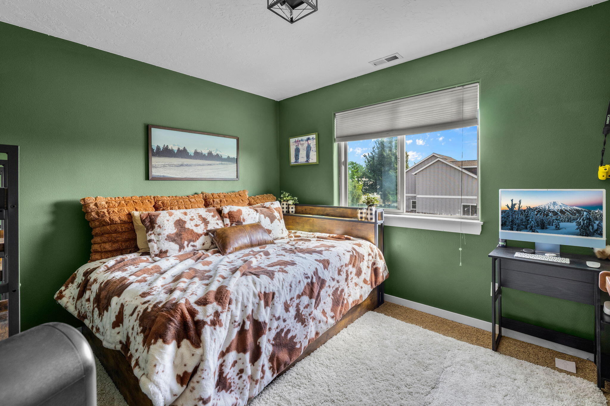 21336 Oconnor Way Bend, OR 97701 - Photo 22 of 29 2026_05_15_21336_oconner_way-33