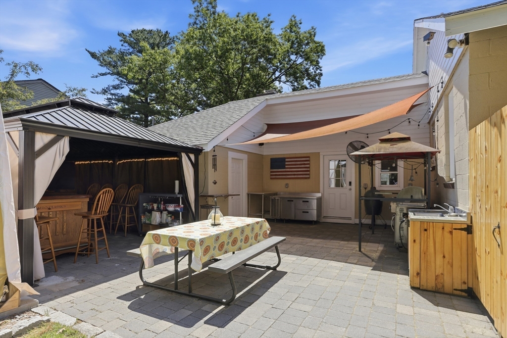 8 Maple Road Westford, MA 01886 - Photo 27 of 35