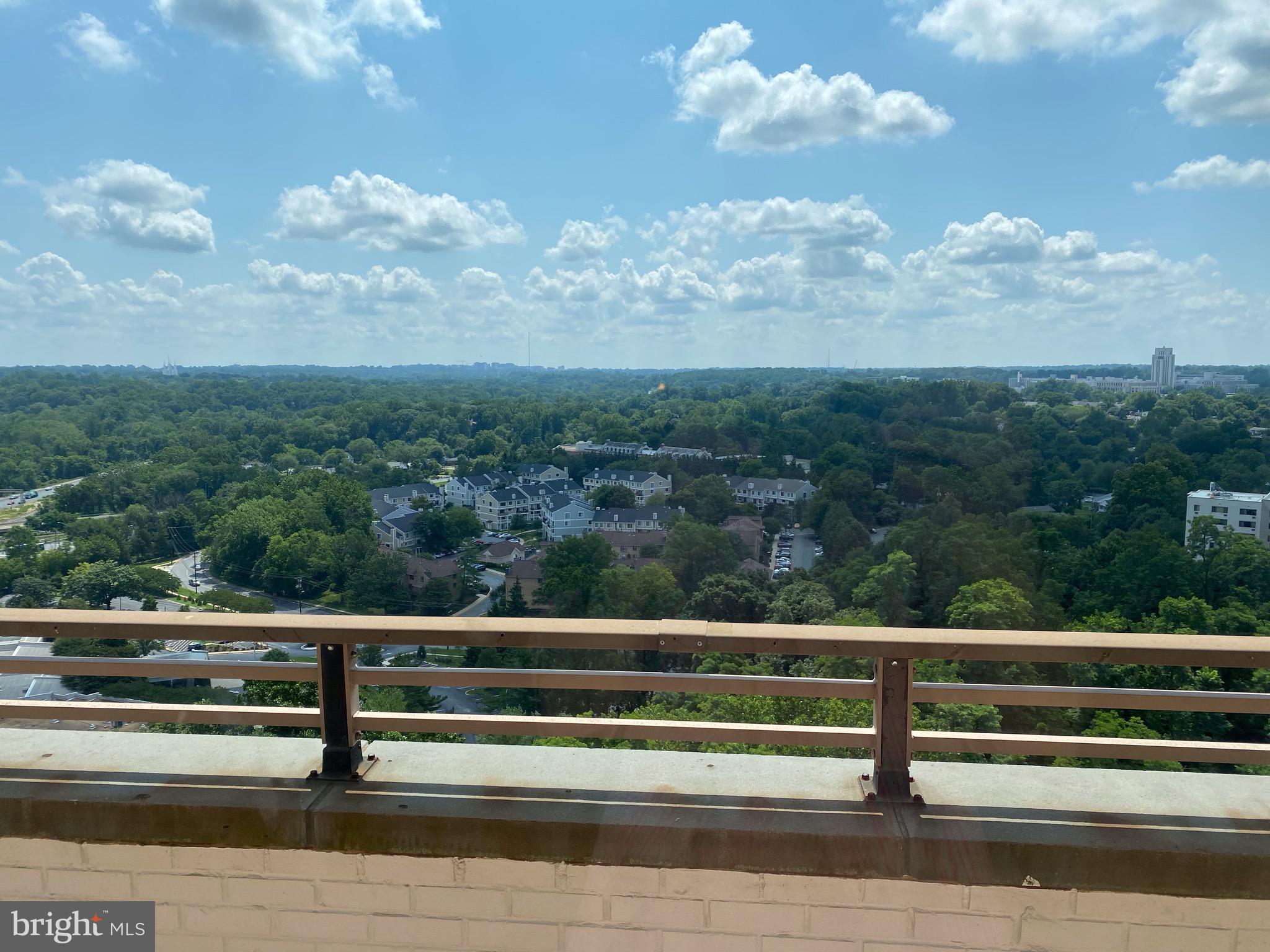 5225 Pooks Hill Road, Unit 1828S Bethesda, MD 20814 - Photo 2 of 28 View From Great Room