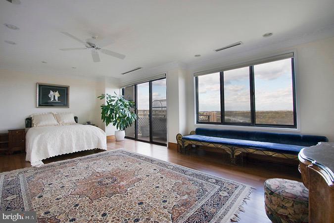 5225 Pooks Hill Road, Unit 1828S Bethesda, MD 20814 - Photo 13 of 28 Master Bedroom