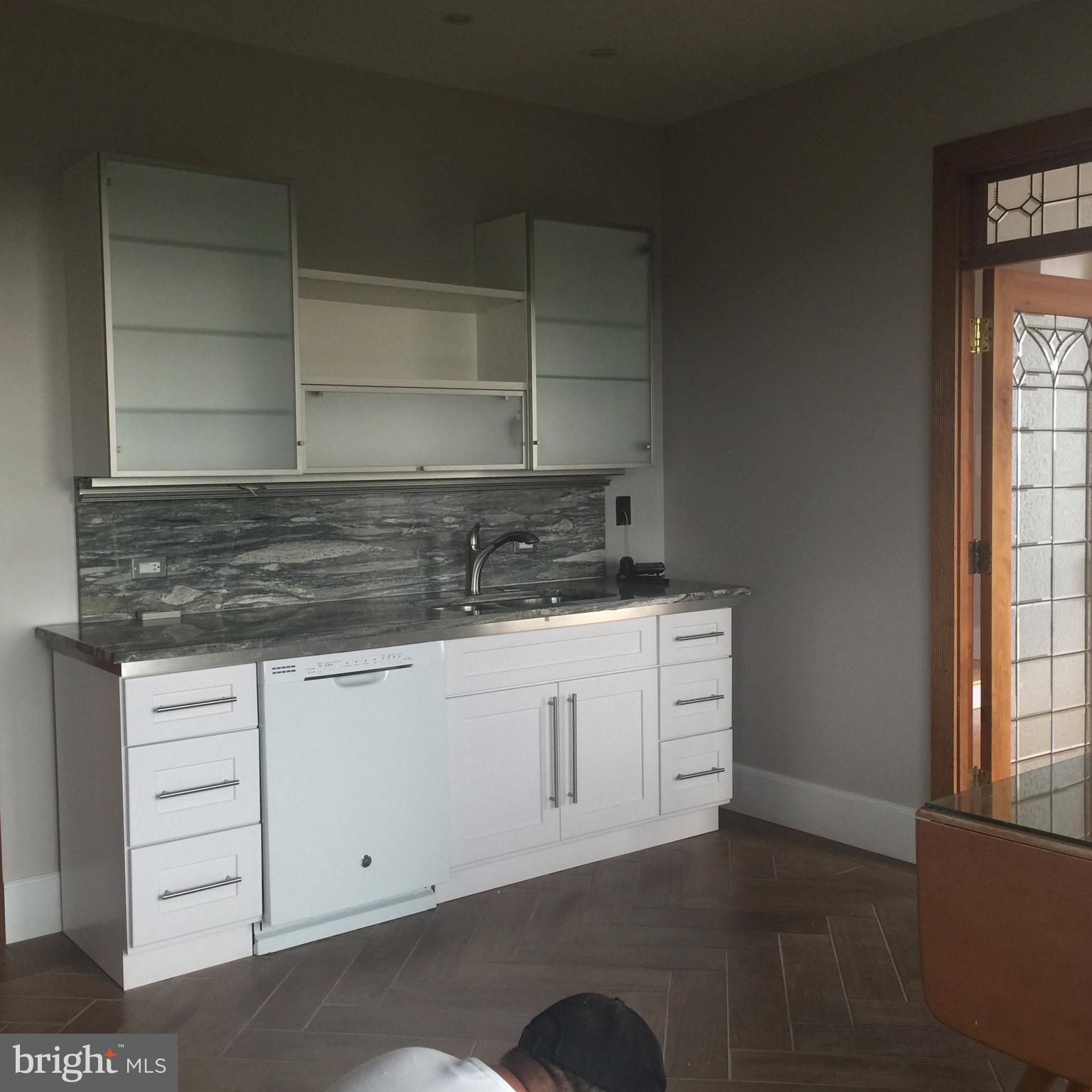 5225 Pooks Hill Road, Unit 1828S Bethesda, MD 20814 - Photo 23 of 28 Kitchen