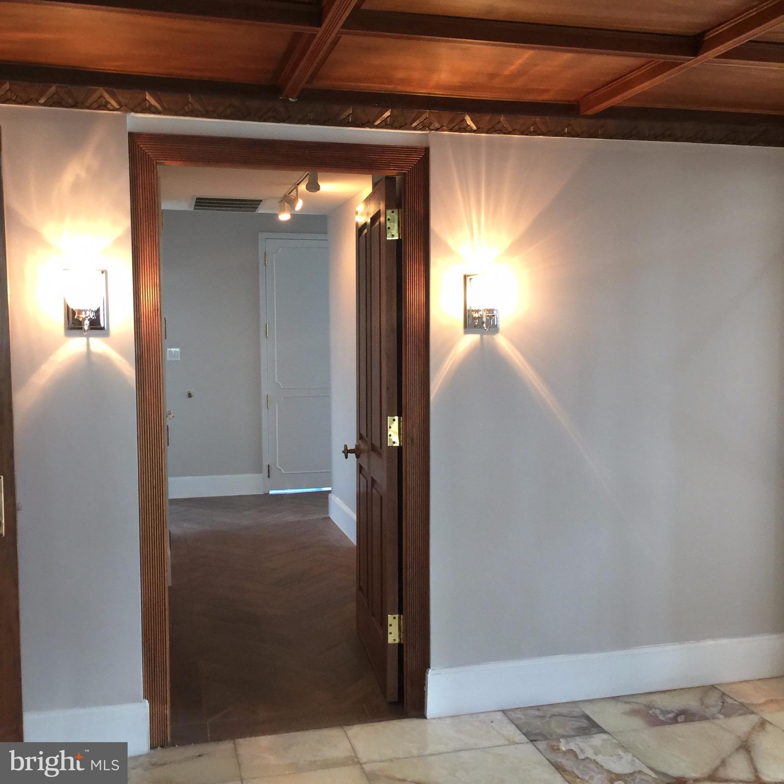 5225 Pooks Hill Road, Unit 1828S Bethesda, MD 20814 - Photo 6 of 28 Foyer