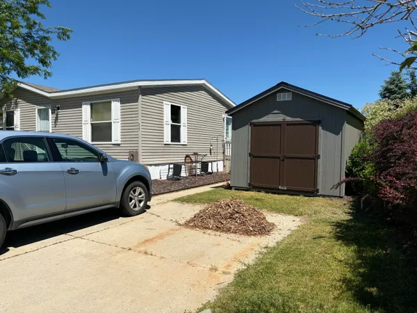 $62,000 | 360 East Tuttle Road, Unit 212, Ionia, MI 48846