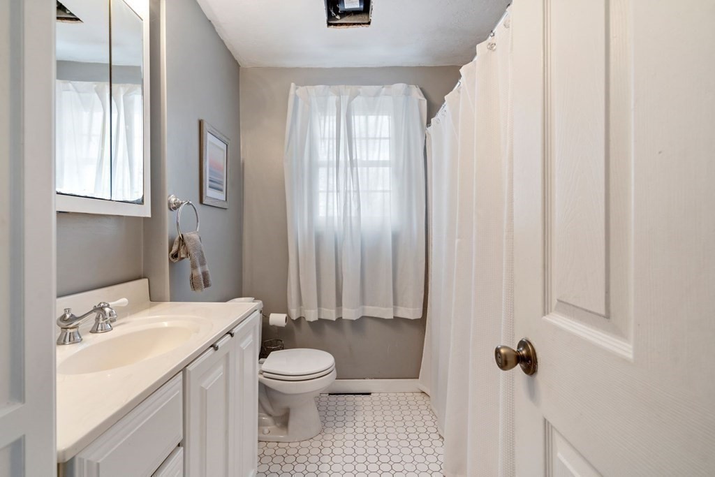 11 Benjamin Street Dedham, MA 02026 - Photo 16 of 32 Gallery Image 16