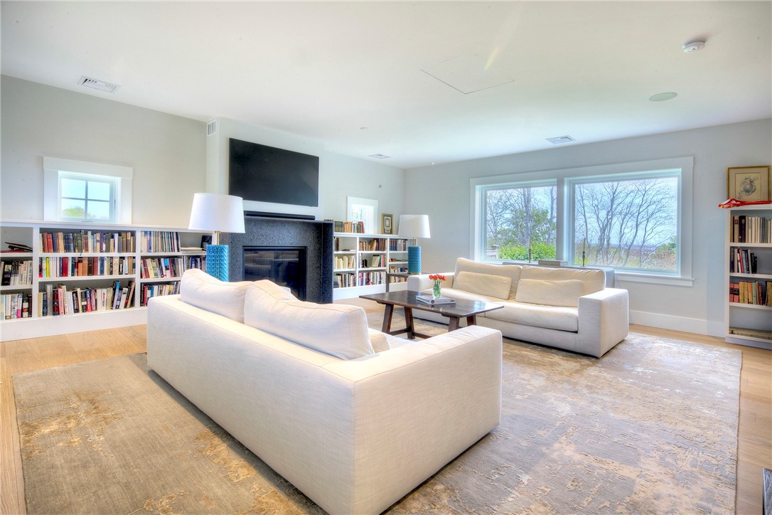 444 Purgatory Lane Middletown, RI 02842 - Photo 23 of 49 Spacious great room with gas fireplace