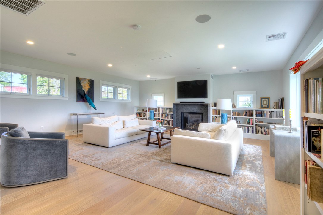 444 Purgatory Lane Middletown, RI 02842 - Photo 24 of 49