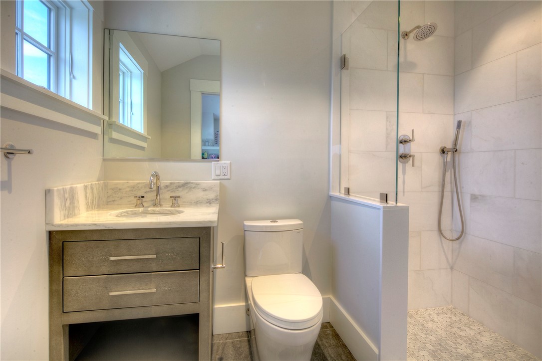 444 Purgatory Lane Middletown, RI 02842 - Photo 42 of 49 En-Suite Bath