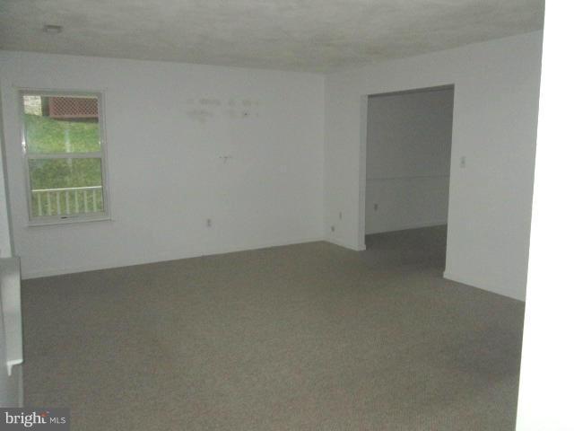 426 Rachaels Way Prince Frederick, MD 20678 - Photo 6 of 22 an empty room with a window