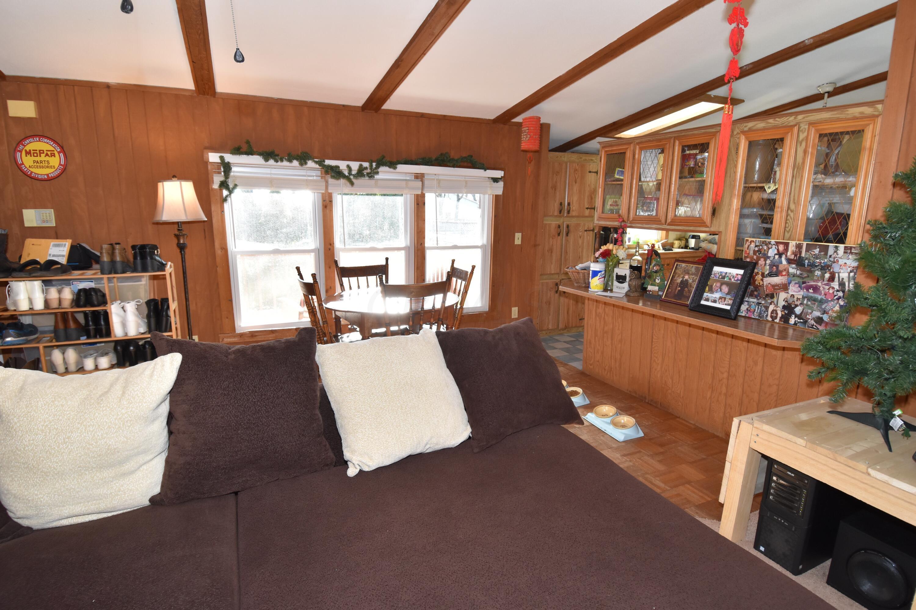 237 Sycamore Road Hebron, OH 43025 - Photo 15 of 23 237 Sycamore - 8