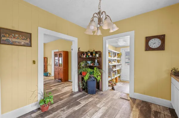 $108,500 | 220 Western Avenue, De Land, IL 61839