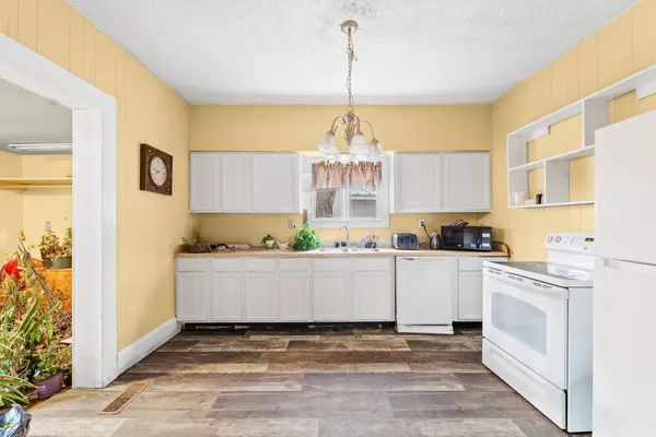 $108,500 | 220 Western Avenue, De Land, IL 61839