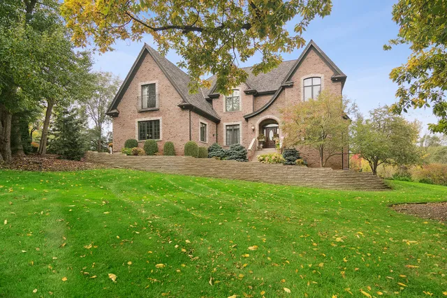 $1,395,000 | 165 Haverton Way, North Barrington, IL 60010