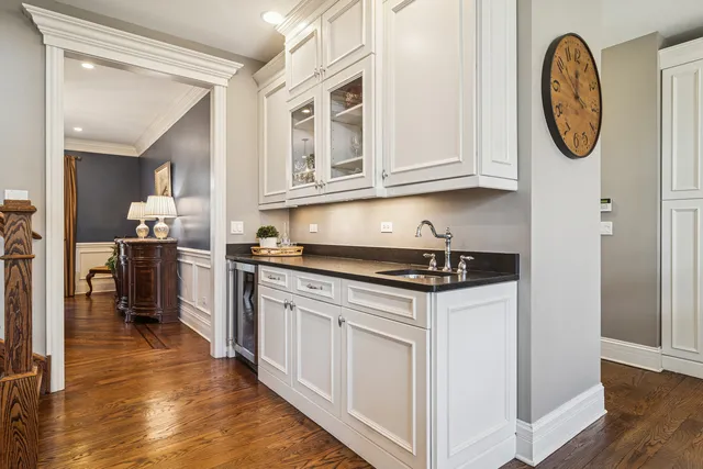 $1,395,000 | 165 Haverton Way, North Barrington, IL 60010