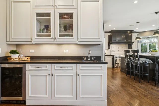 $1,395,000 | 165 Haverton Way, North Barrington, IL 60010