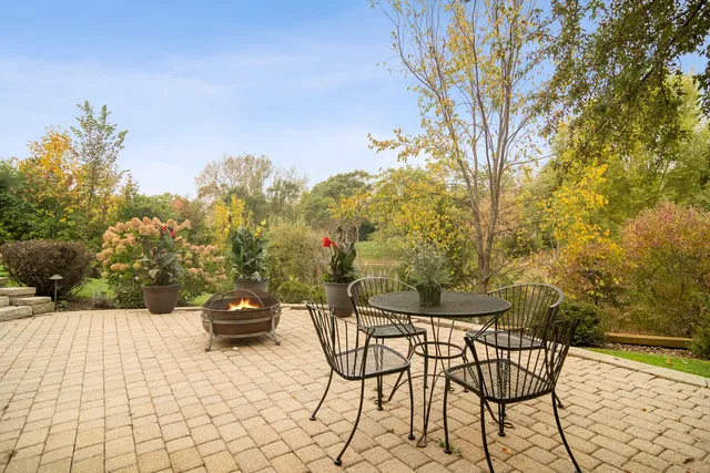 $1,395,000 | 165 Haverton Way, North Barrington, IL 60010