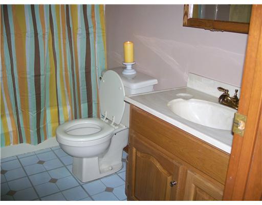 150 Craft Road Washington, PA 15301 - Photo 7 of 11 Full Bath.