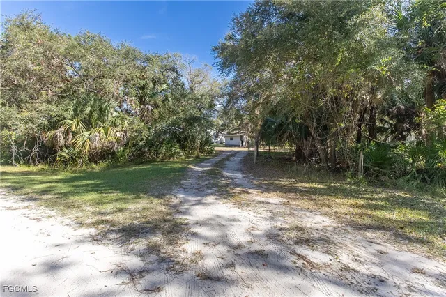 $450,000 | 1198 Silver Fox Lane, LaBelle, FL 33935