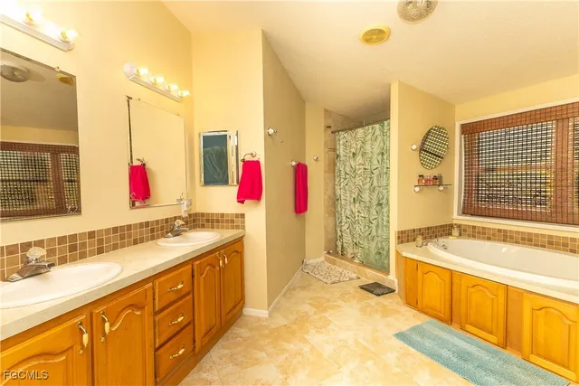 $450,000 | 1198 Silver Fox Lane, LaBelle, FL 33935