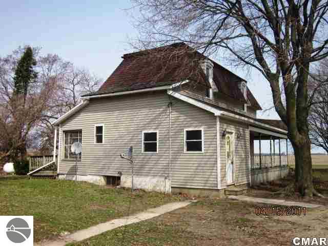 8246 East St Charles Road Ithaca, MI 48847 - Photo 10 of 11 1767751-9.JPG