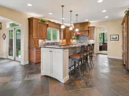 $1,850,000 | 901 Kenton Road, Deerfield, IL 60015