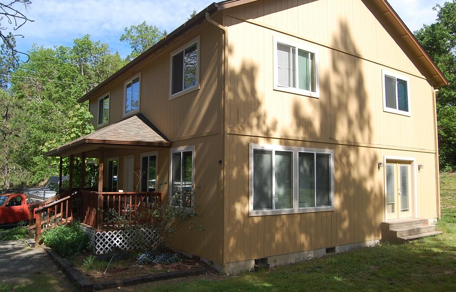 2088 Robinson Road Grants Pass, OR 97527 - Photo 21 of 24 Side of Home