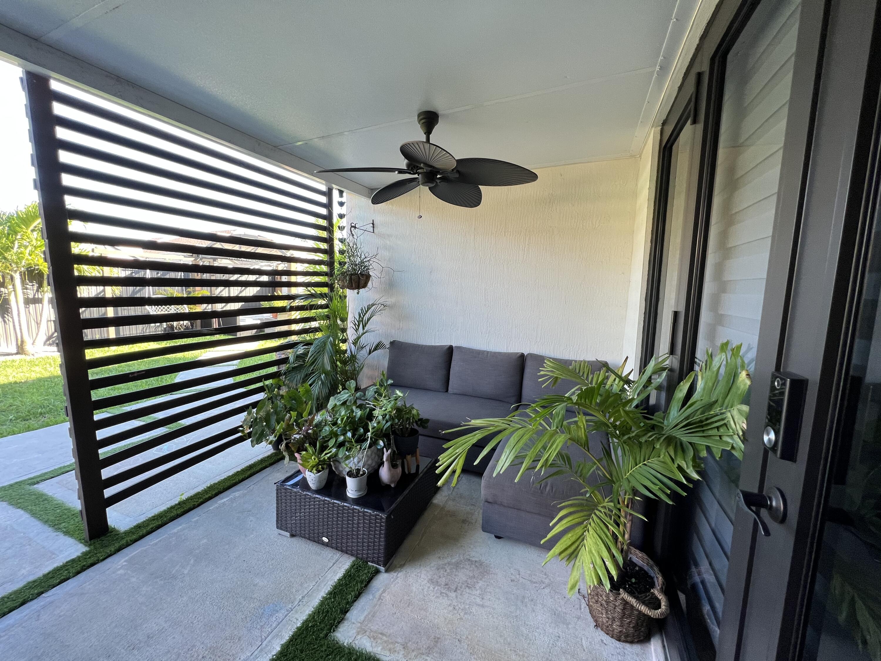 27685 Southwest 133rd Path Homestead, FL 33032 - Photo 10 of 12 7A5A529A-5E21-4D72-8D68-50BE4A3A9208
