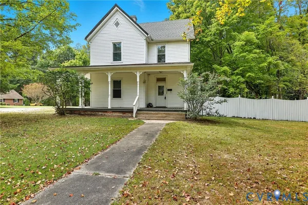 $265,000 | 1022 South Main Street, Blackstone, VA 23824
