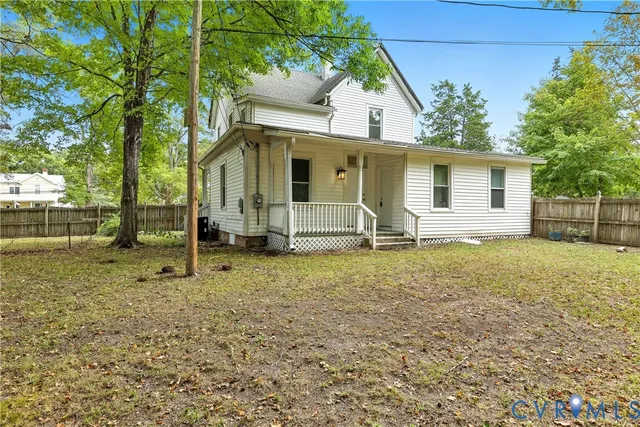 $270,000 | 1022 South Main Street, Blackstone, VA 23824