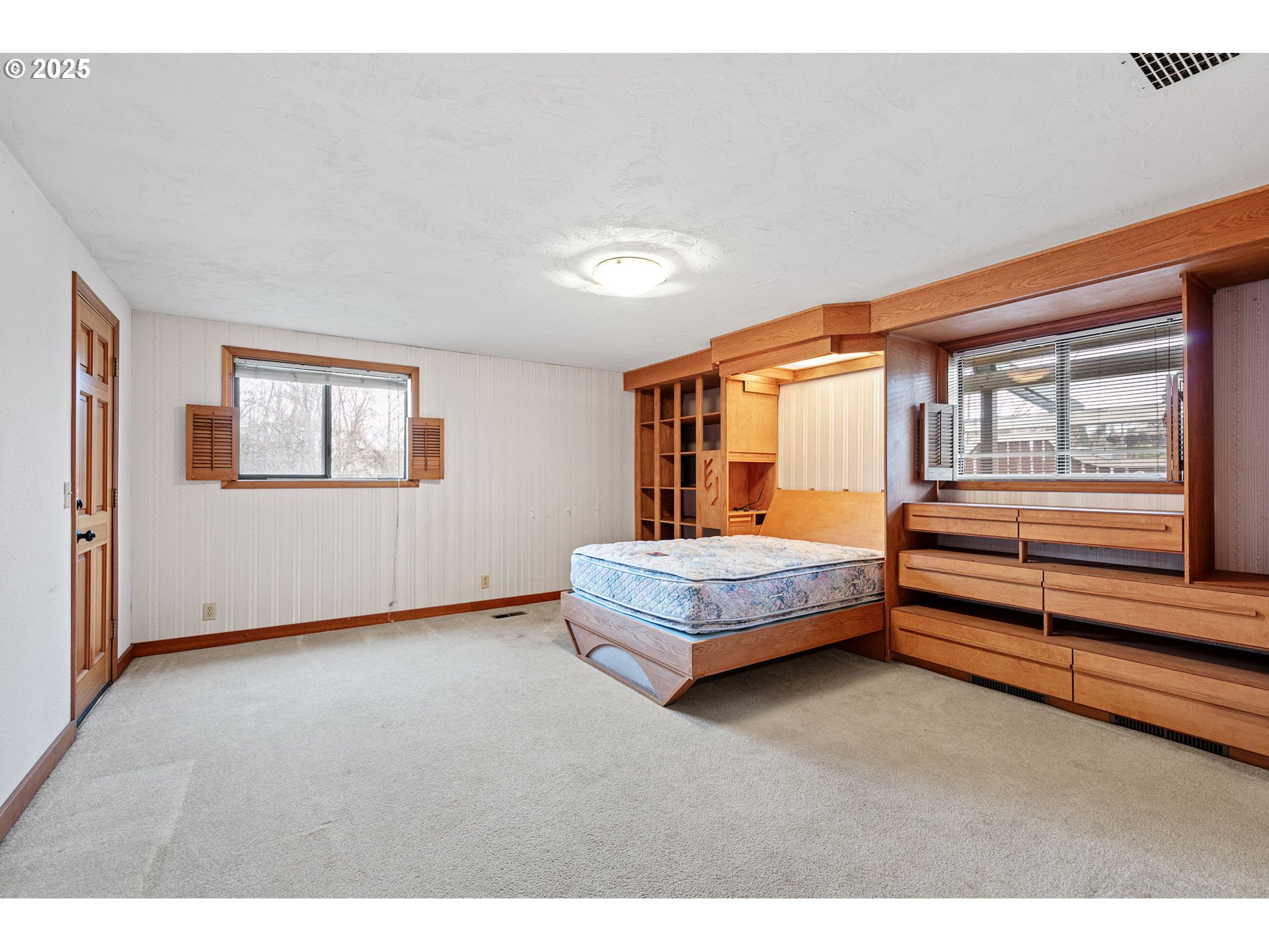110 Rustic Place Eugene, OR 97401 - Photo 23 of 48 Gallery Image 23