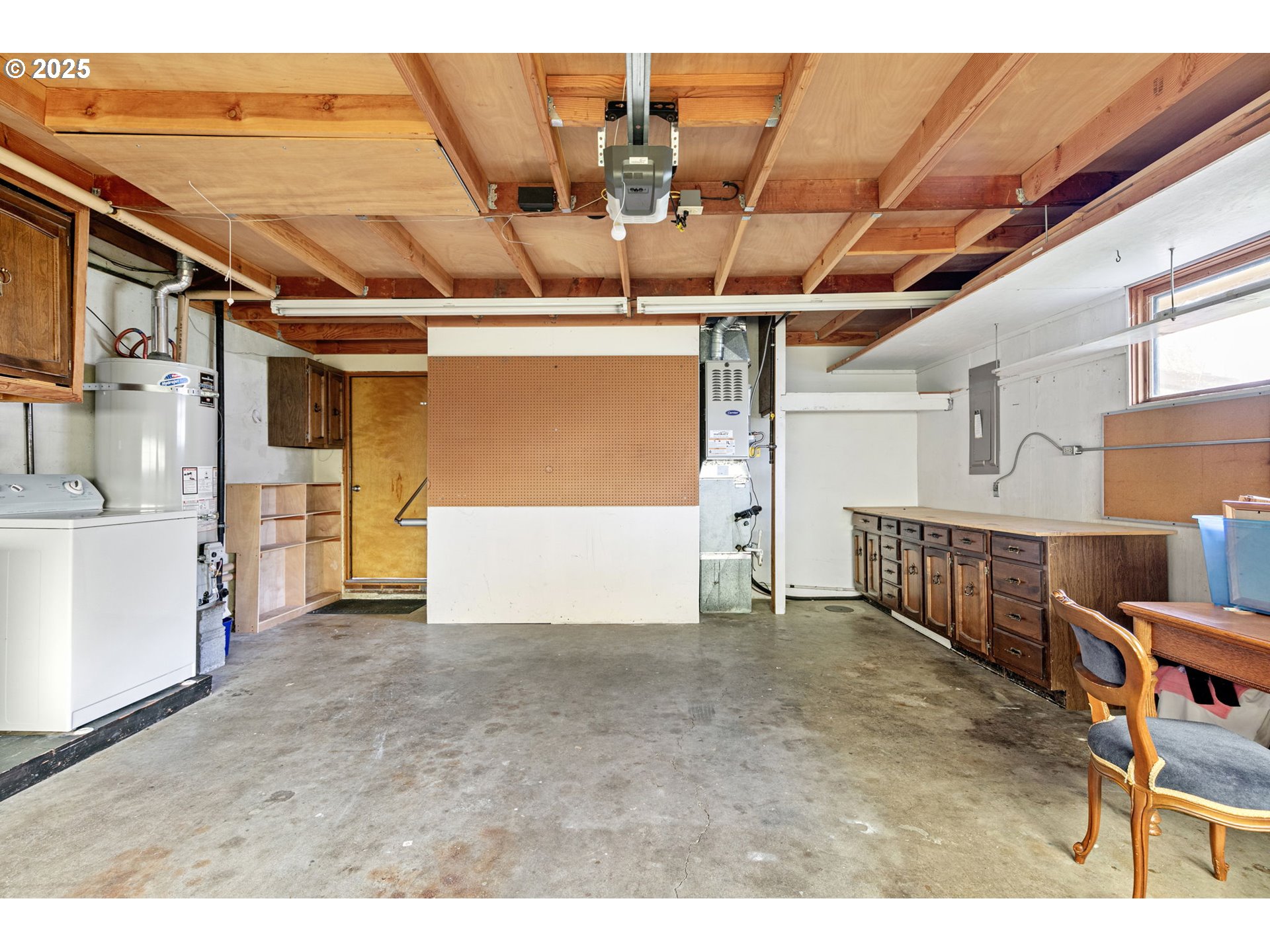 110 Rustic Place Eugene, OR 97401 - Photo 32 of 48 Gallery Image 32