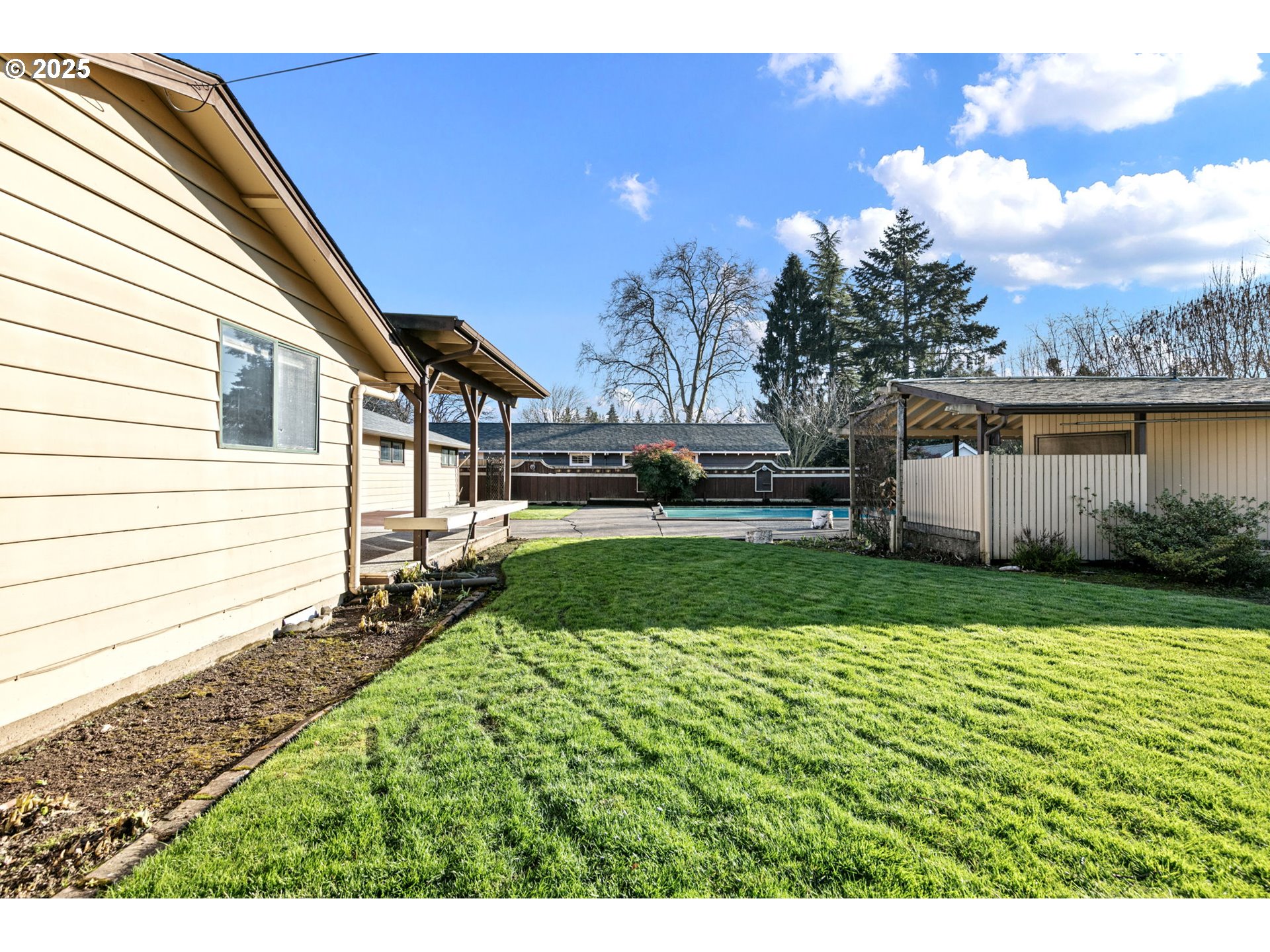 110 Rustic Place Eugene, OR 97401 - Photo 36 of 48 Gallery Image 36