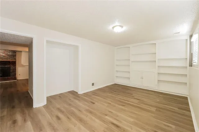 $2,370 | 1018 Silver Lake Drive, Raymore, MO 64083